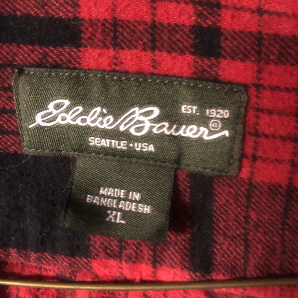 Men’s Eddie Bauer red and black buffalo flannel - Picture 2 of 2